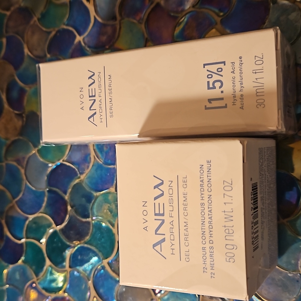 Anew Hydra Fusion Skincare Bundle. New